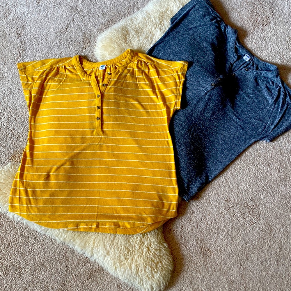 Old Navy Crew Neck T-Shirts